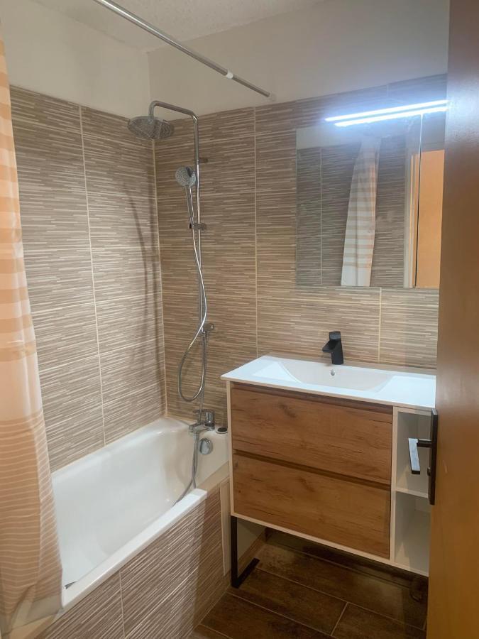 Plein Centre Ville Appartement ซาลง-เดอ-โพรวองซ์ ภายนอก รูปภาพ
